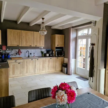 Les Quintanes 3* Suaux