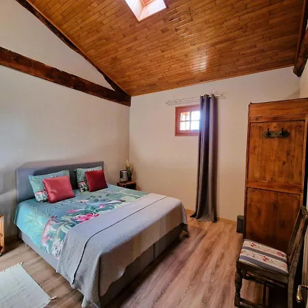 Les Quintanes Bed & Breakfast Saint-Mathieu