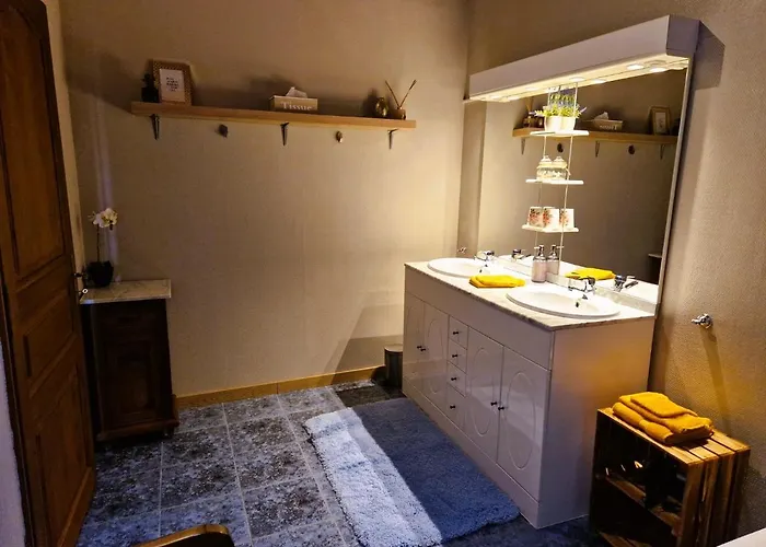 Les Quintanes Bed and breakfast Suaux