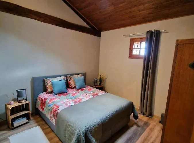 Les Quintanes Bed and breakfast Suaux